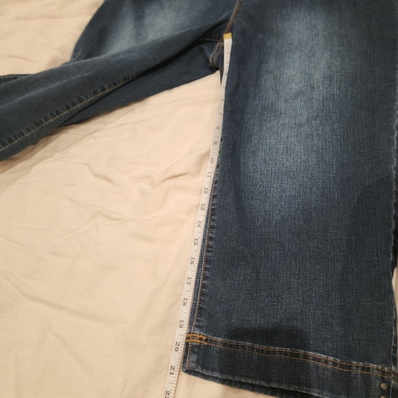 Gloria Vanderbilt Amanda Pull On Capris Womens Size 18 Dark Wash - Picture 9 of 12